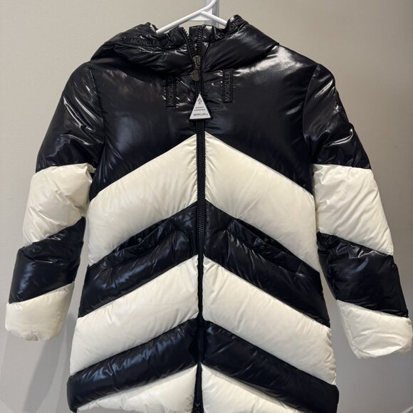 MONCLER WINTER JACKET - SIZE 8 GIRL - Picture 1 of 8